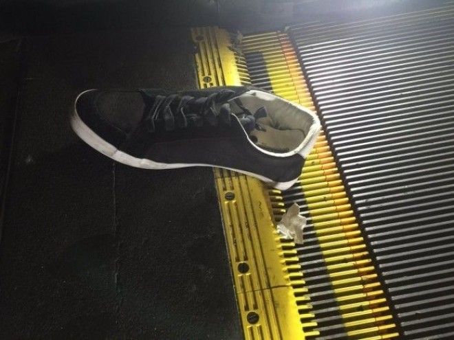 Несколько весомых причин до чертиков бояться эскалаторов ноги обувь эскалатор