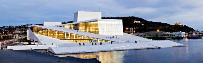 Full_Opera_by_night.jpg FullOperabynightjpg