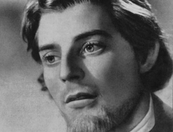 Жерар Филип в роли князя Мышкина в фильме Идиот 1946 Фото kinoteatrru