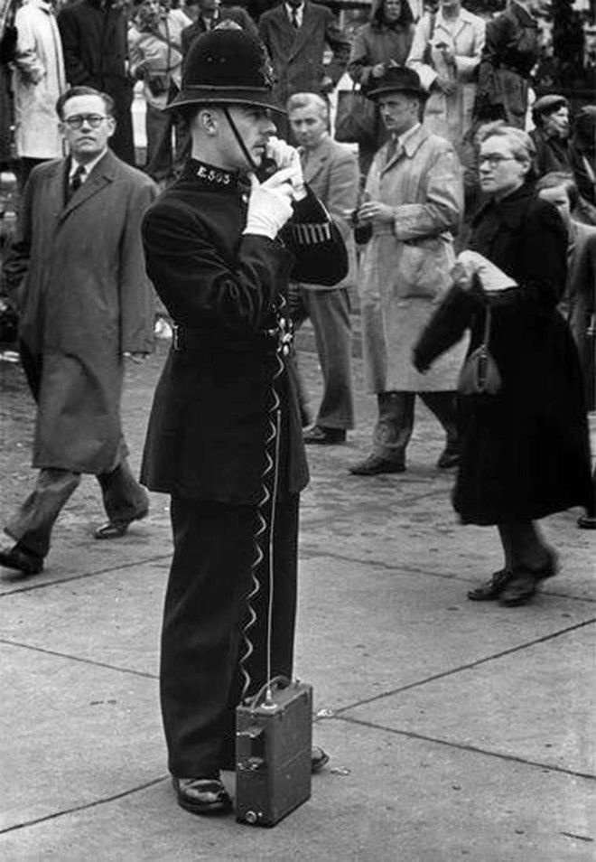 Винтажные фотографии портативных телефонов