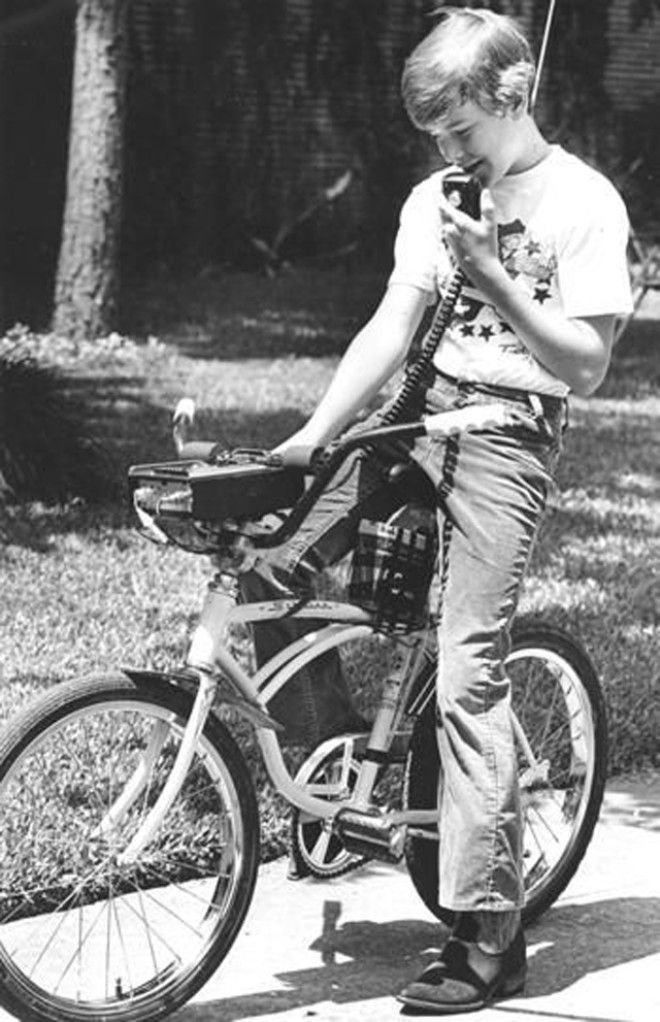 Винтажные фотографии портативных телефонов