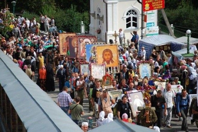 Почаевский крестный ход