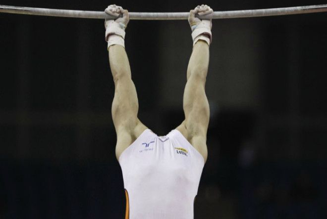 Гимнаст без головы