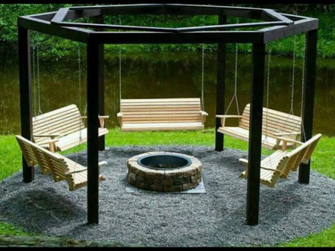 Качели вокруг зоны барбекю 