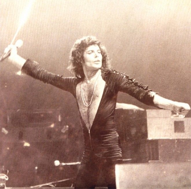 Редкие фото и мудрые мысли о жизни Великого Притворщика Фредди Меркьюри