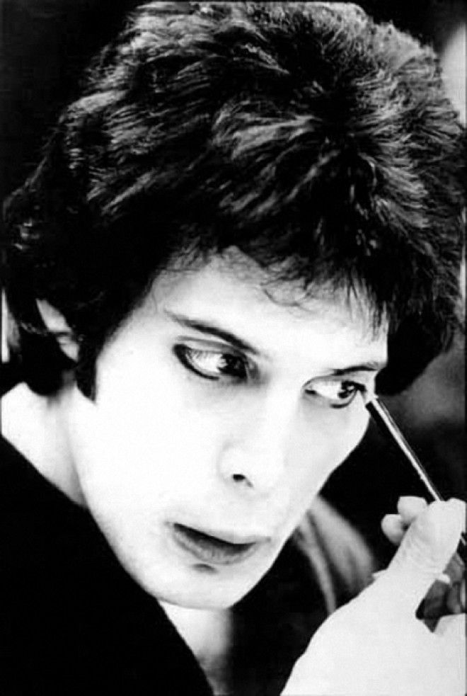 Редкие фото и мудрые мысли о жизни Великого Притворщика Фредди Меркьюри