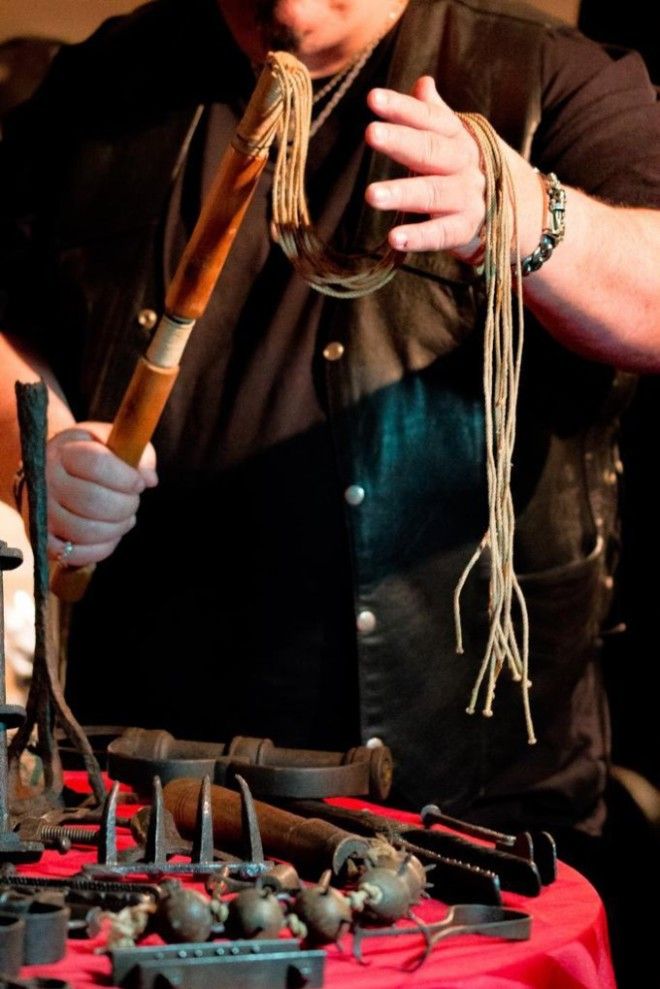 Кошка-девятихвостка (Cat o’nine tails). Фото: MediaDrumWorld.com