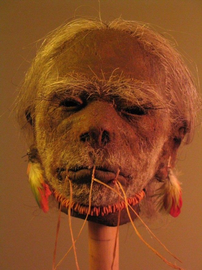 Как индейцы хиваро сушили головы своих врагов