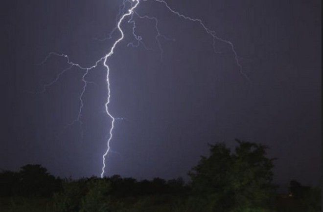 От удара молнии вернулись зрение и слух