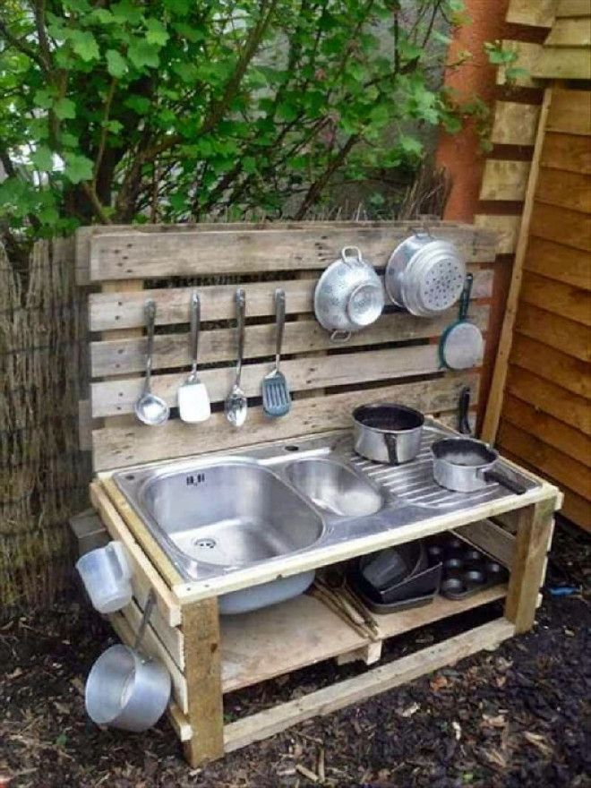 Кухня из поддонов