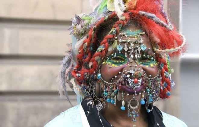 Странная зависимость пирсинг