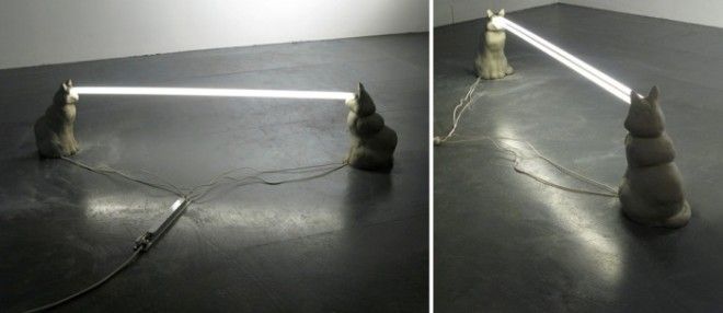 Оригинальные светильники в виде кошек с лучами из глаз