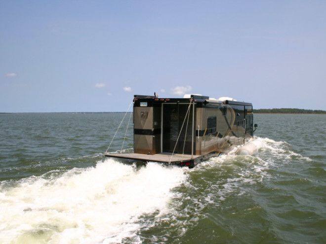 Автокемпинг Terra Wind на плаву Фото conceptcarzcom