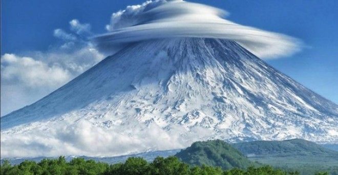 Картинки по запросу лентикулярные облака фудзи