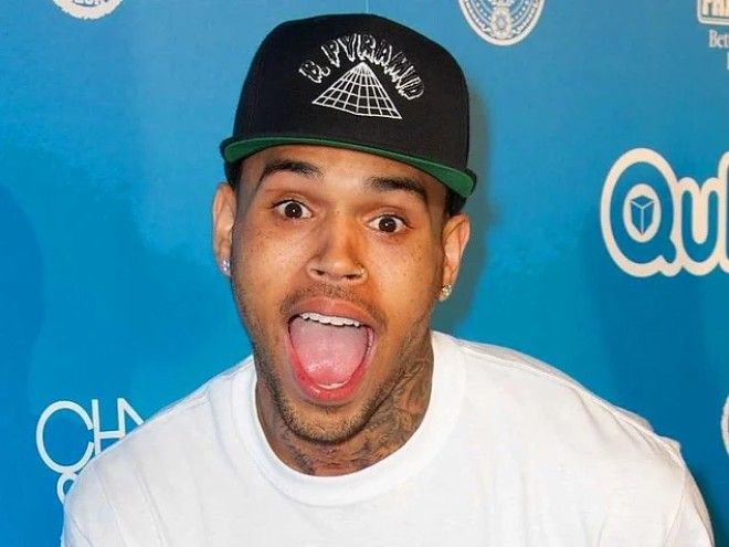 7 знаменитостей владеющих ресторанами и кафе быстрого питания