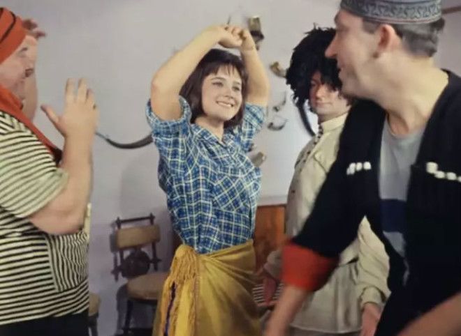 Немцу показали советский фильм Кавказская пленница и вот его комментарии