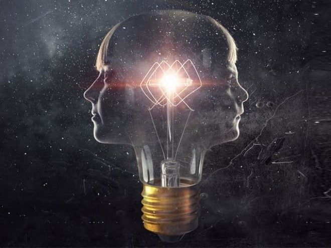 Это отрывок из послания потомкам помещённого в капсулу времени Каждый кто задумывается о будущем вынужден жить в напряжении и страхе Это происходит изза того что интеллект и нравы масс находятся на более низком уровне чем интеллект и нравы тех немногих кто производит чтото ценное для общества Я верю что наше потомство прочитает эти строки с чувством гордости и оправданного превосходства Кто его автор