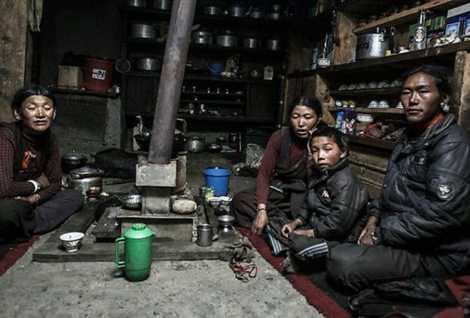 Кому три жены, а кому и несколько мужей